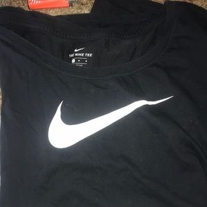 Nike top